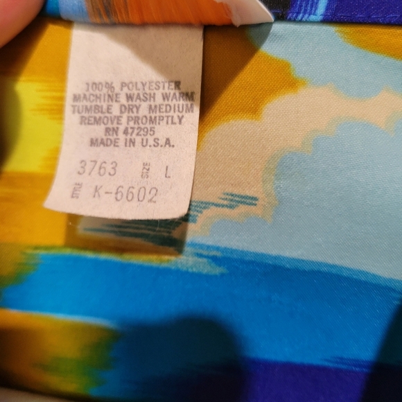 Islander Vibrant Blue and Yellow Hawaiian Shirt - Picture 5 of 9